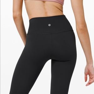Size 2 - Lululemon Wunder Under High-Rise Tight *length 28*